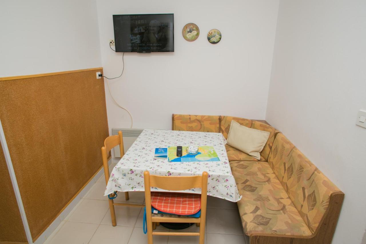 Apartments With A Parking Space Novalja, Pag - 4097 Екстериор снимка