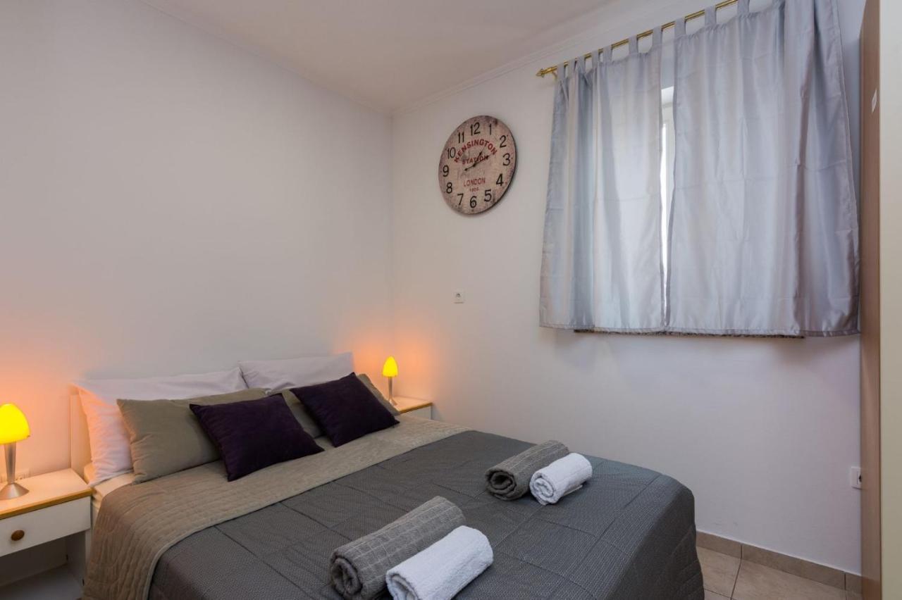 Apartments With A Parking Space Novalja, Pag - 4097 Екстериор снимка